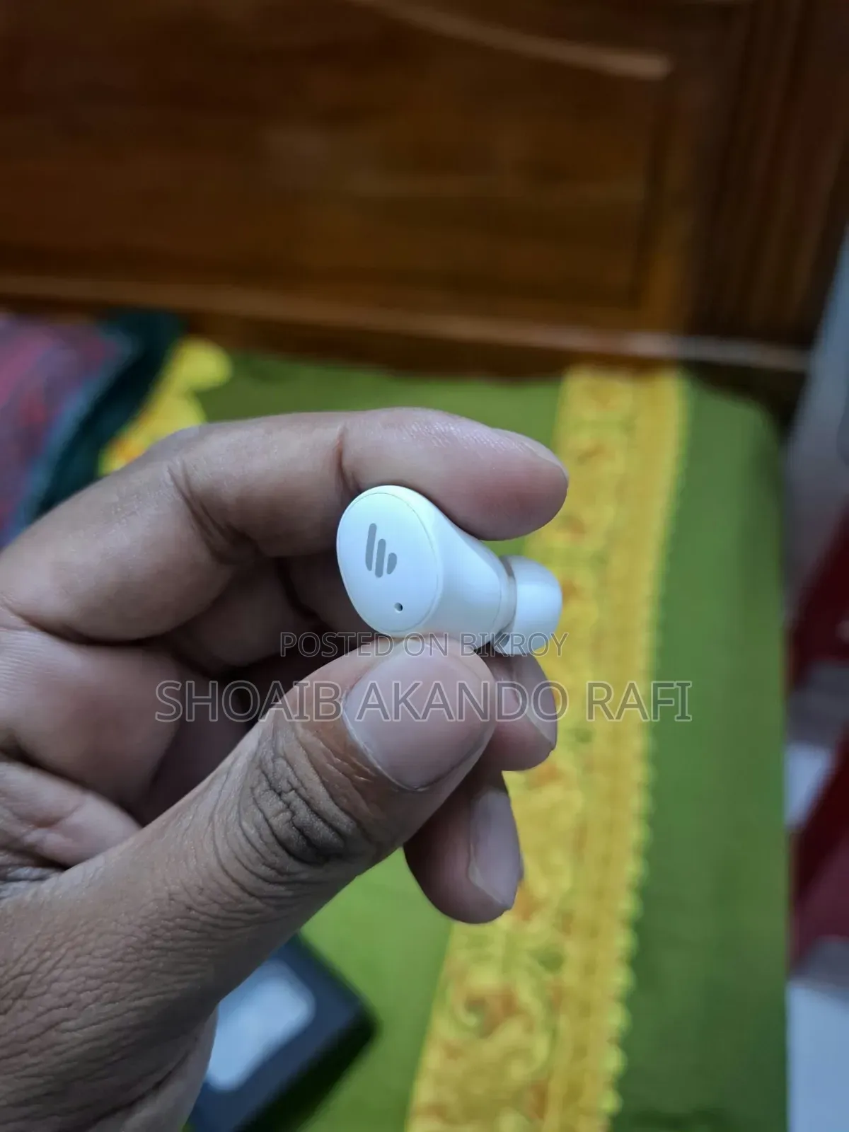 Edifier Earbuds Sell