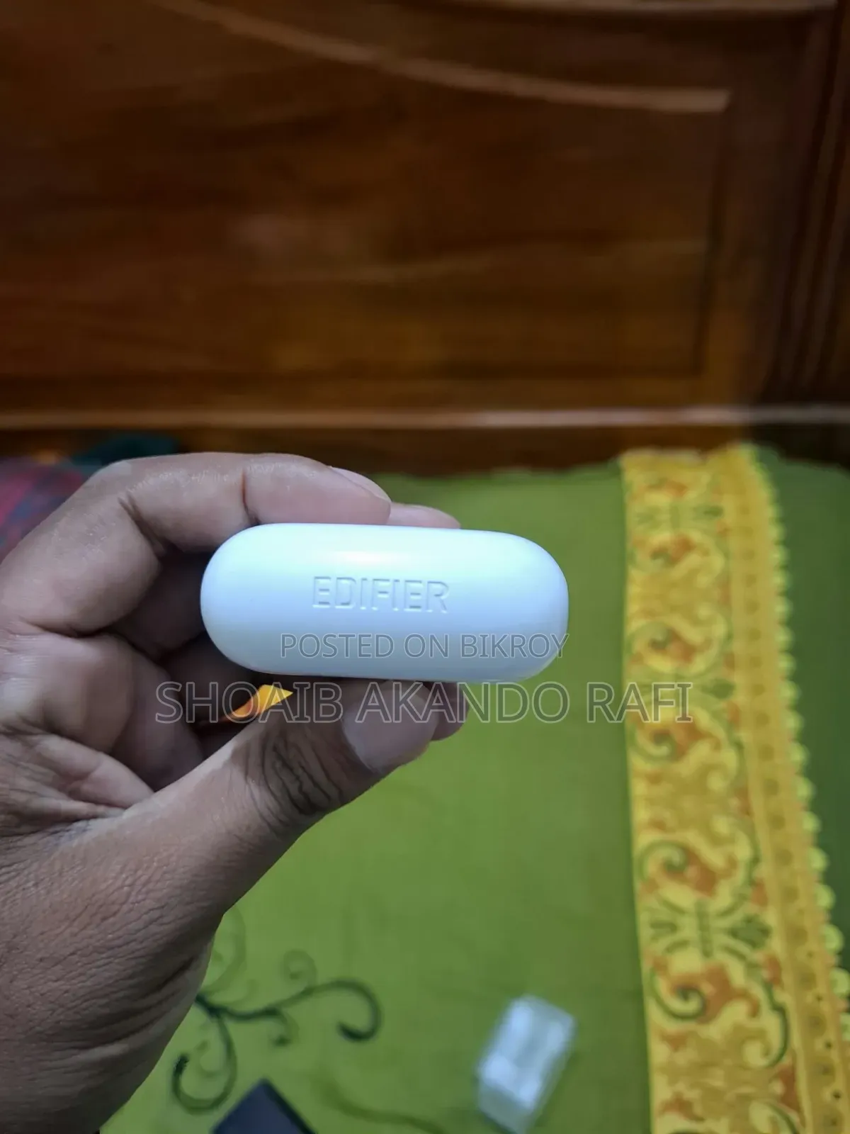 Edifier Earbuds Sell