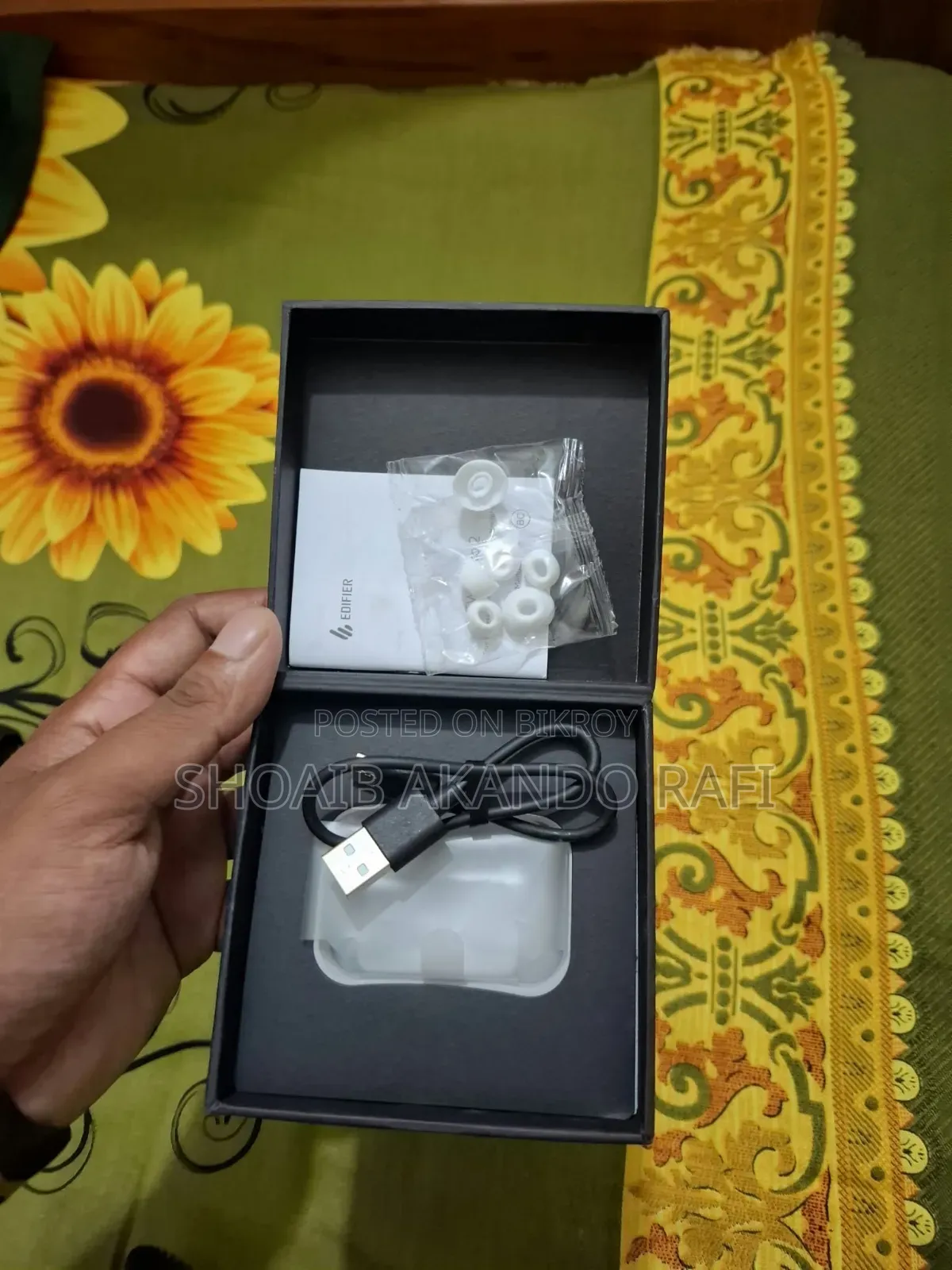 Edifier Earbuds Sell