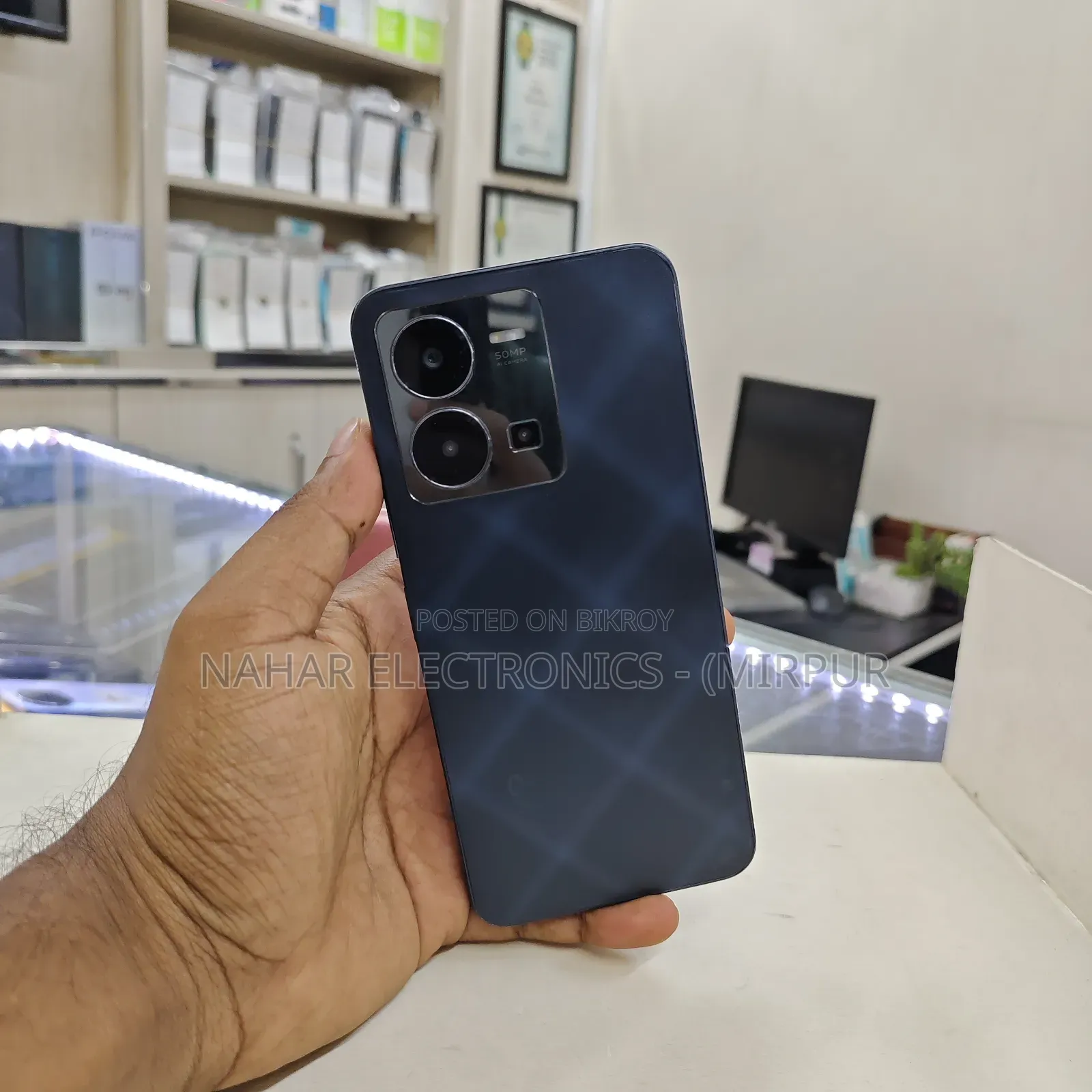 Vivo Y35 128 GB Gold