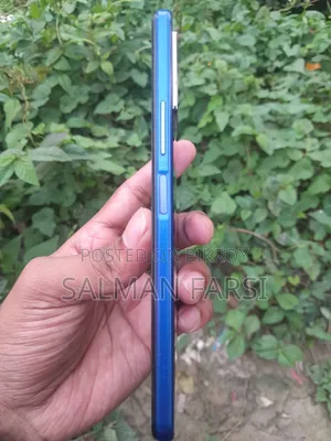 Vivo Y21 64 GB Blue