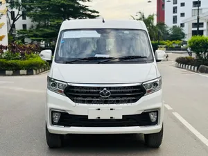 Force Traveller 2025 Beige