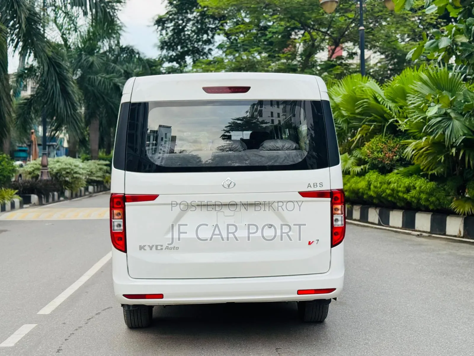 Force Traveller 2025 Beige