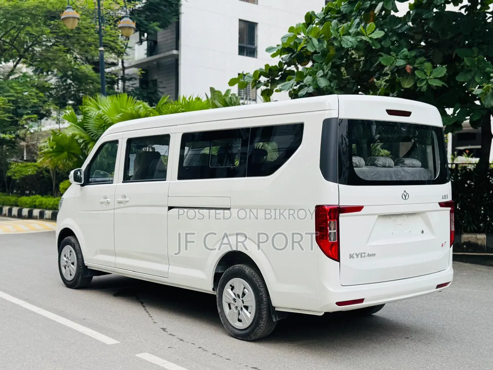 Force Traveller 2025 Beige