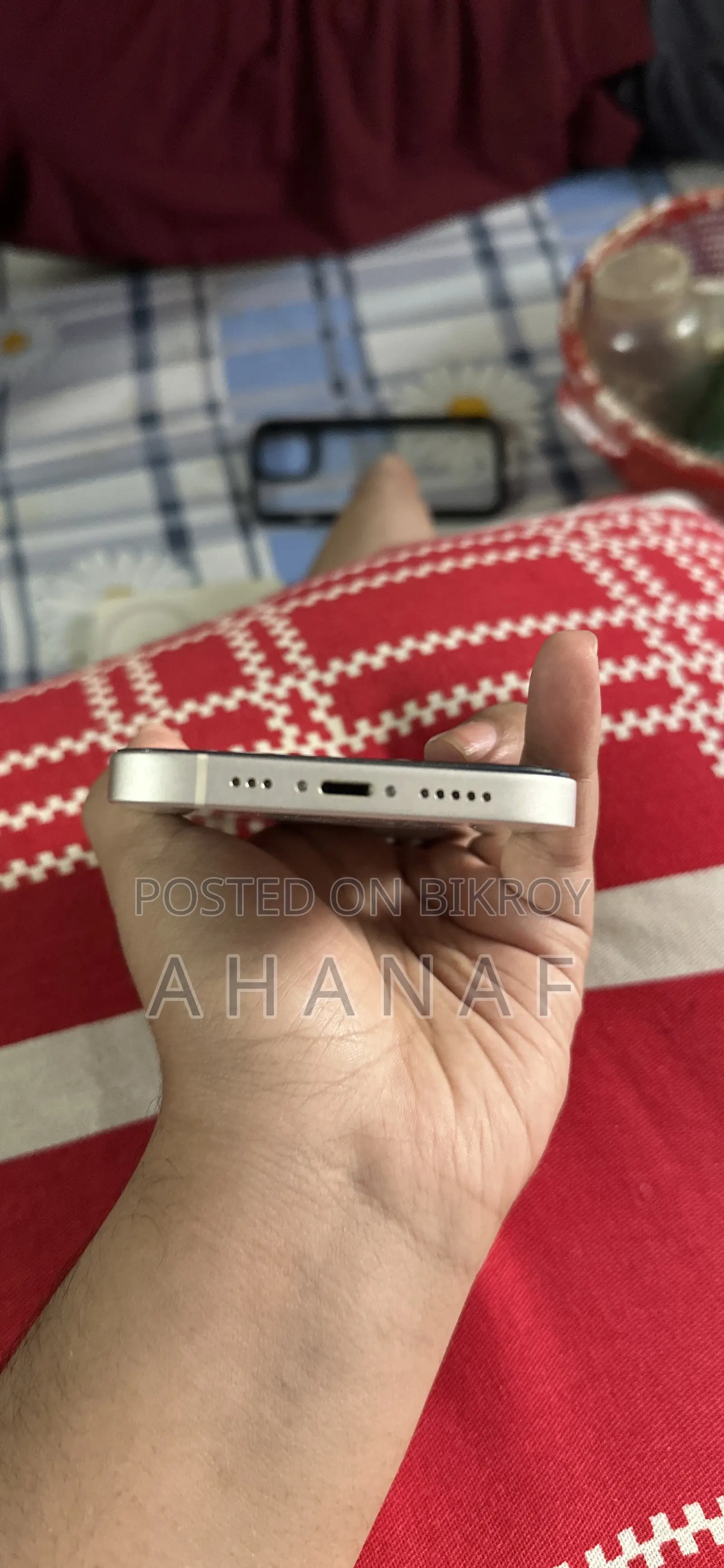 অ্যাপল আইফোন ১৩ ১২৮ জিবি সাদা