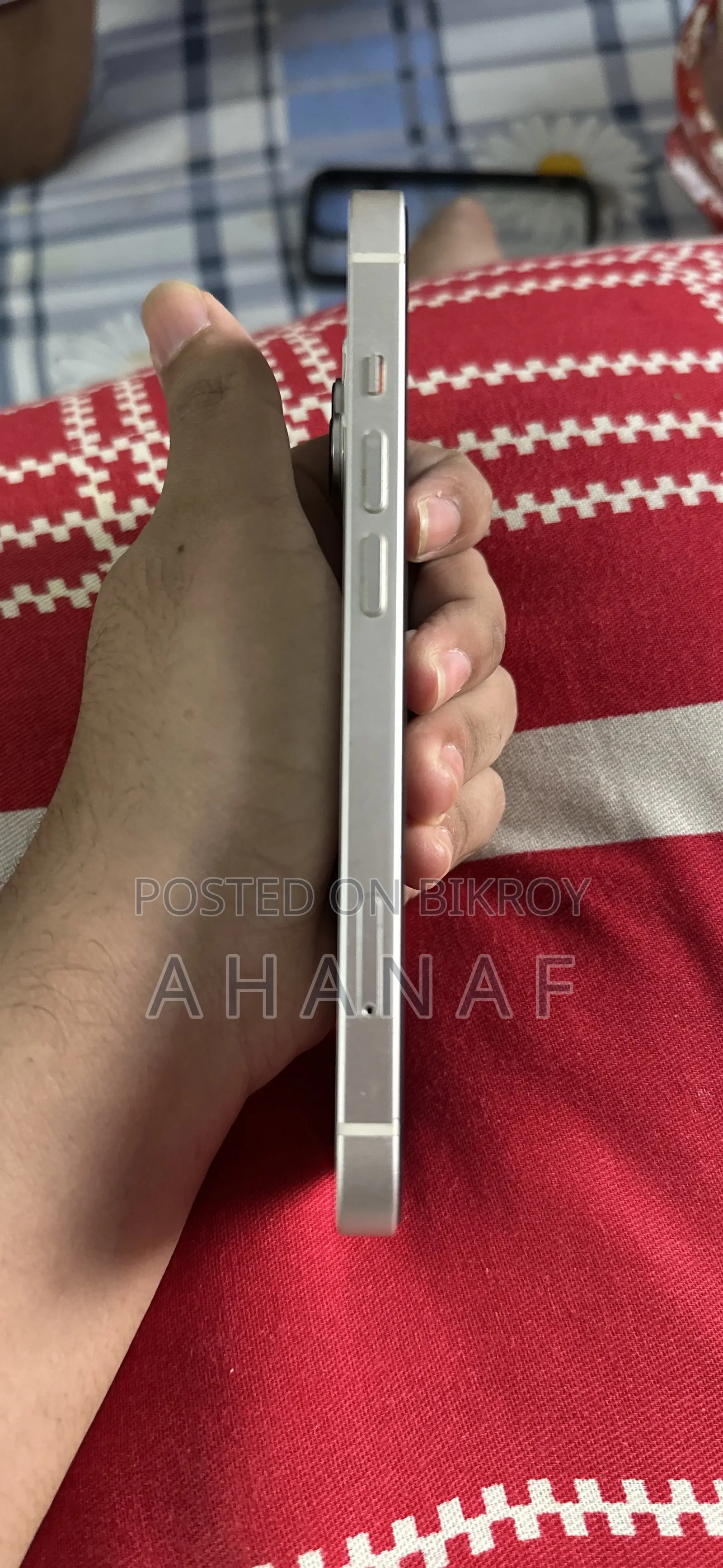 অ্যাপল আইফোন ১৩ ১২৮ জিবি সাদা