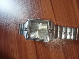 অব্যবহৃত ছেলেদের হাত ঘড়ি সেল দেব।