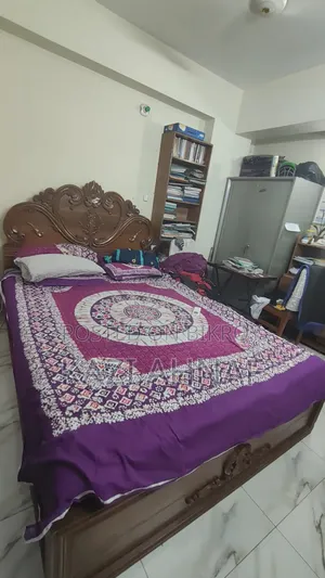 একটি বক্স খাট বিক্রি করবো, জাজিম সহ
