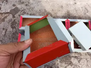 কবুতরের খাবারের পাত্র