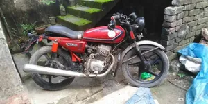 Hero 1999 Red