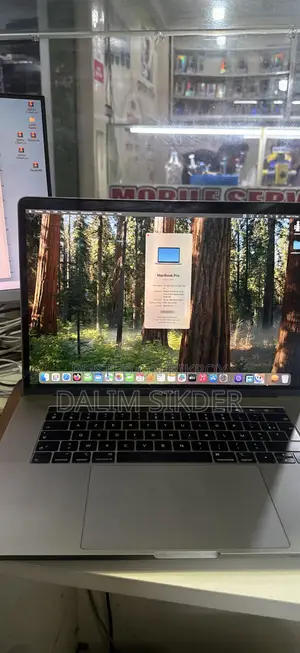 Laptop Apple MacBook Pro 2018 16GB Intel Core i7 SSD 256GB