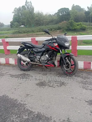 বাজাজ পালসার ১৫০ ২০২৩ কালো