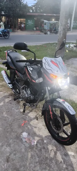 বাজাজ পালসার ১৫০ ২০১৮