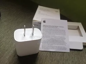 অ্যাপল ২০ডব্লিউ চার্জার বক্স সহ