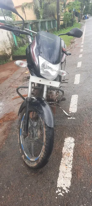 বাজাজ প্লাটিনা ১০০ ২০১৬ ব্ল্যাক