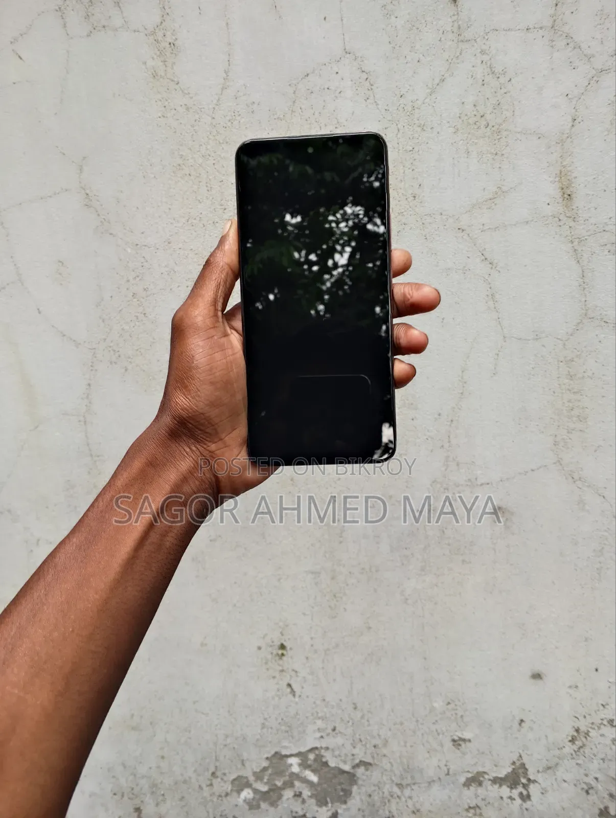 রিয়েলমি ২৫৬ জিবি