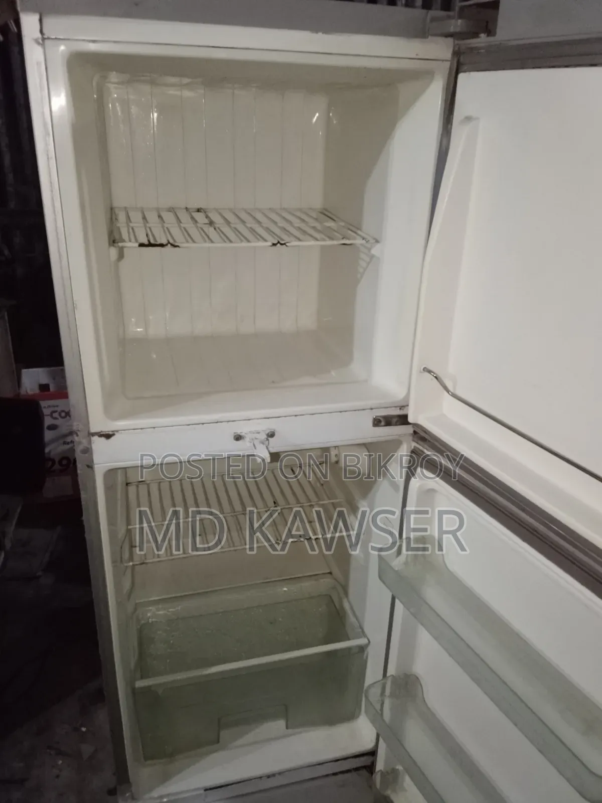 রেফ্রিজারেটর বিক্রি হবে