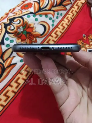 অ্যাপল আইফোন ৮ ৬৪ জিবি ব্ল্যাক