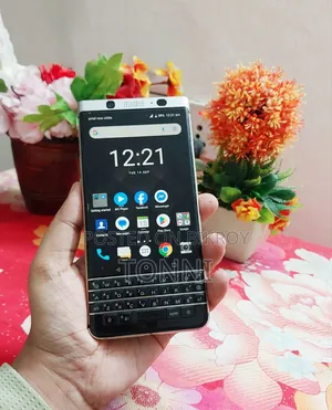 BlackBerry KEYone 32 GB Silver