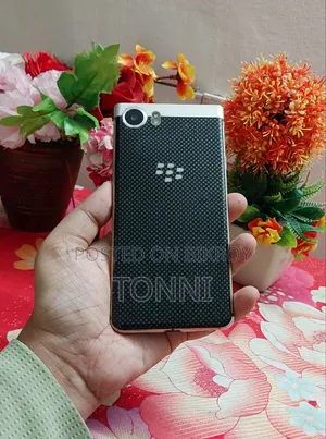 BlackBerry KEYone 32 GB Silver