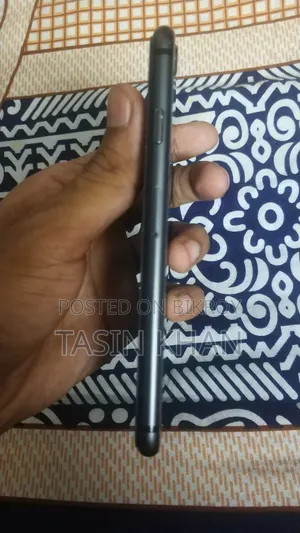 Apple iPhone 8 64 GB Black
