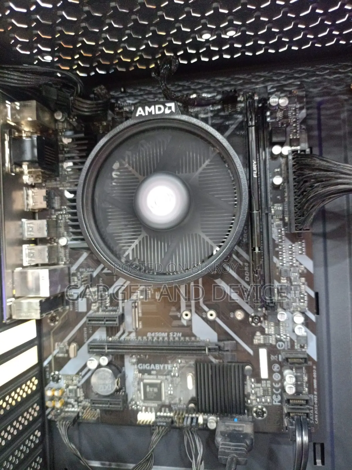 Desktop Computer 16GB AMD Ryzen 5 SSD 256GB