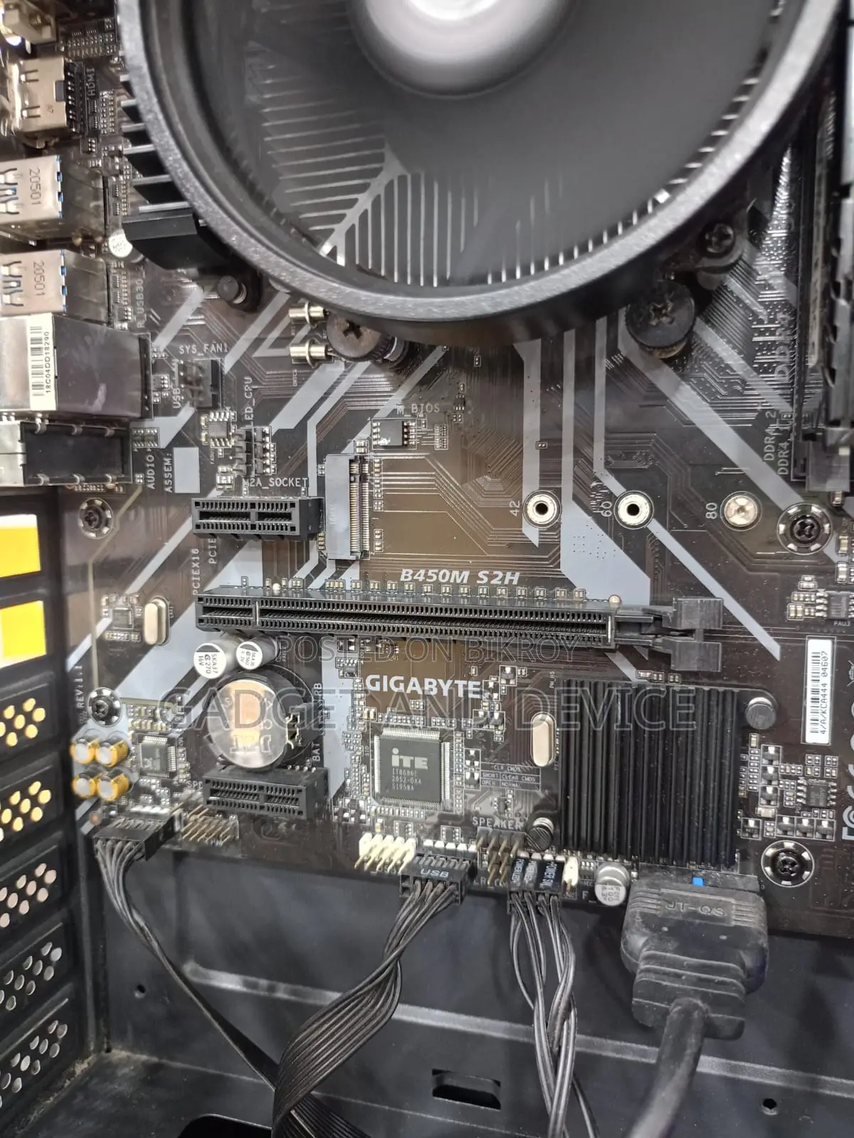 Desktop Computer 16GB AMD Ryzen 5 SSD 256GB
