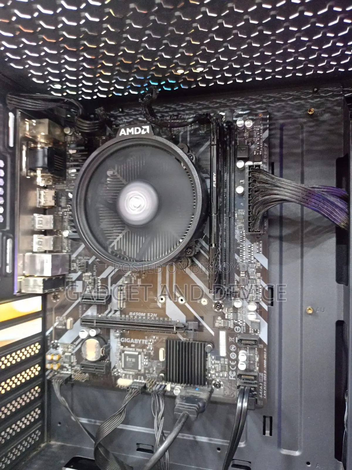 Desktop Computer 16GB AMD Ryzen 5 SSD 256GB