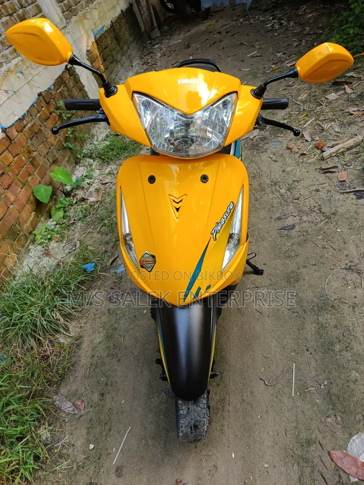 হিরো প্লেজার ২০১৮ ইয়েলো