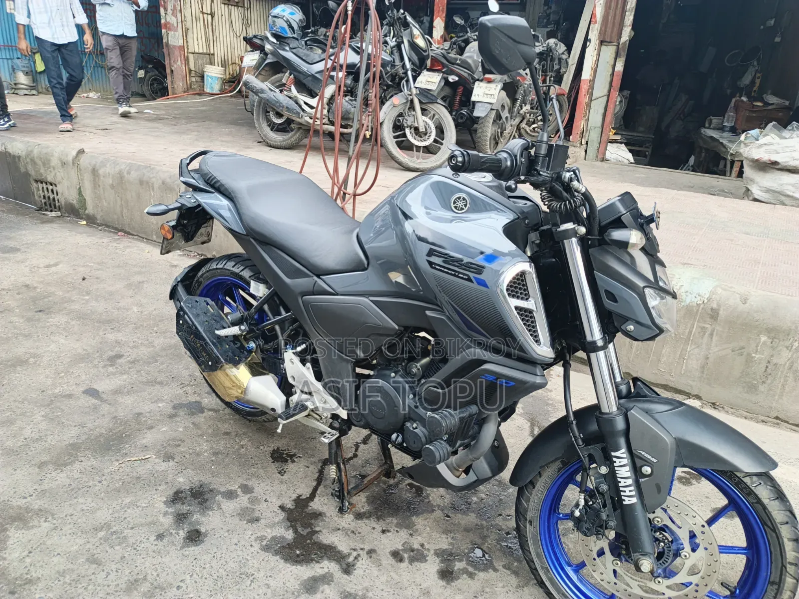 যামাহা এফজেডএস ভি৩ ২০২৫ গ্রে