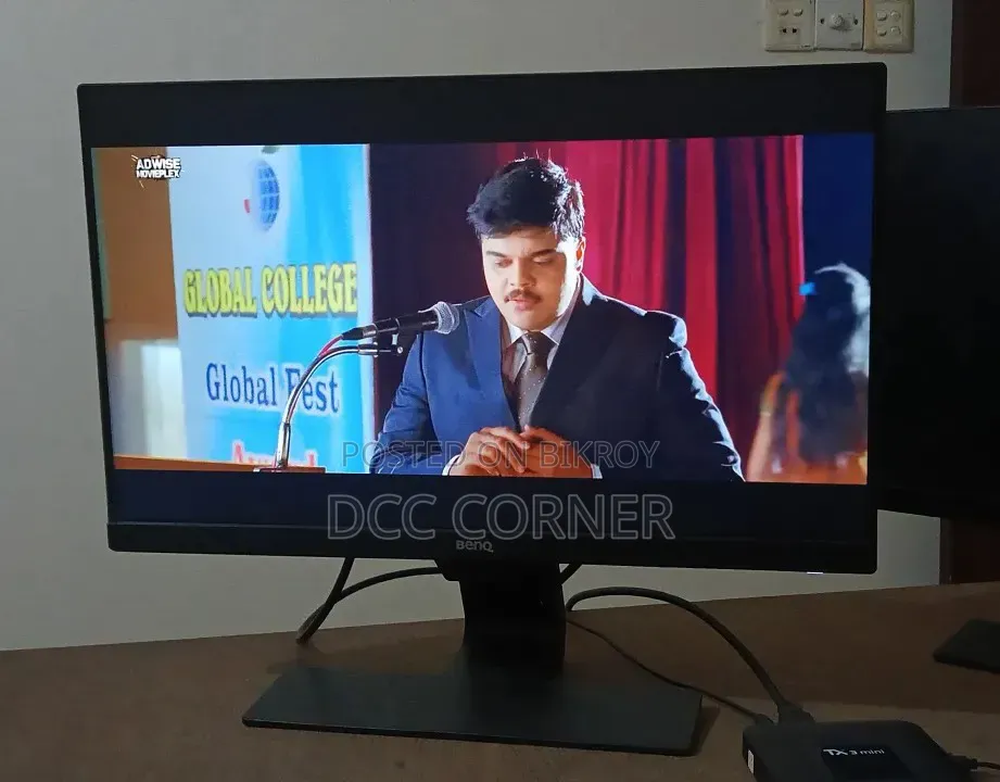 BenQ Eye Care 22" OLED Monitor GW2283