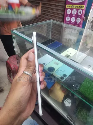 টেকনো পোভা স্লিম ৫জি ২৫৬ জিবি হোয়াইট