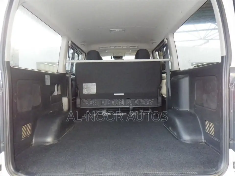 Toyota HiAce 2021 White