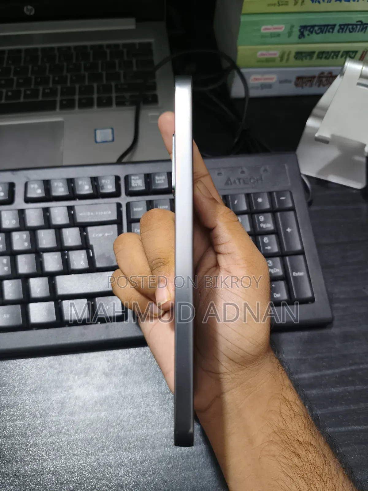 ইনফিনিক্স জিটি ৩০ প্রো ৫জি ২৫৬ জিবি সিলভার