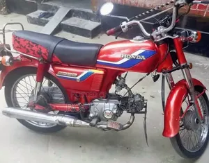 Honda 1999 Red