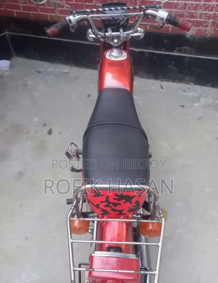 Honda 1999 Red
