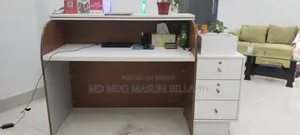 Reception Desk for Sale - 5.5 Feet