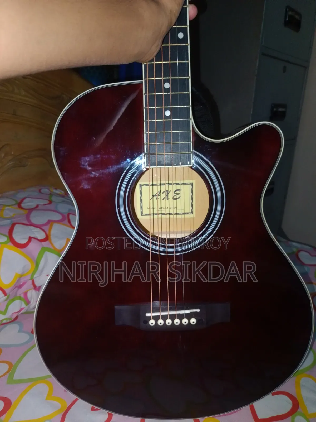 Guitar Sale " Model - AXE 52C "