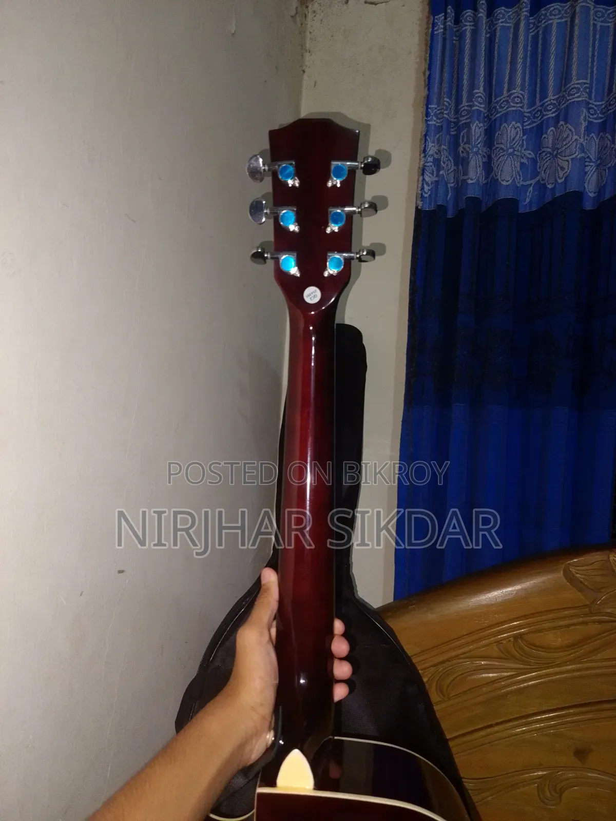 Guitar Sale " Model - AXE 52C "
