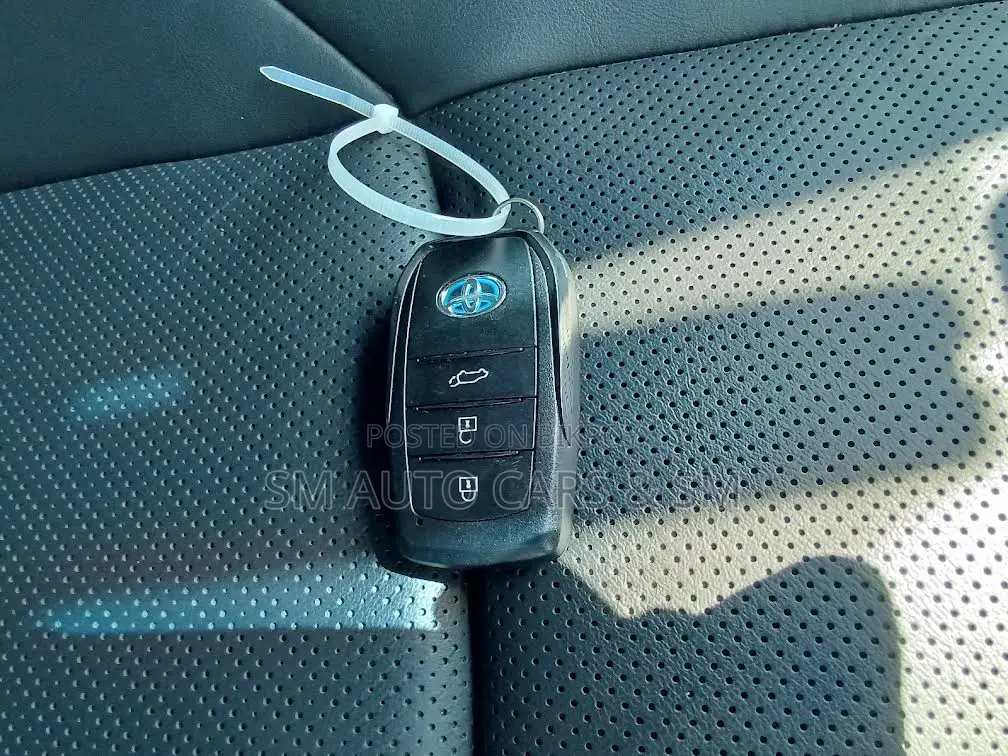 Toyota Harrier Hybrid Z 2021 Pearl