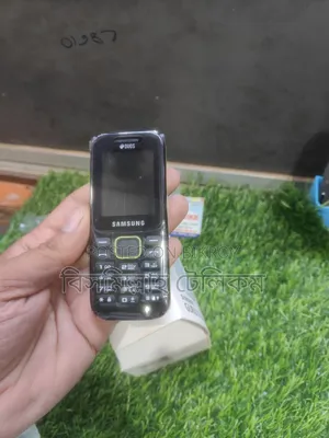 New Samsung Guru Music 2 Black