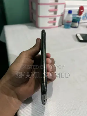 অ্যাপল আইফোন এক্স ৬৪ জিবি ব্ল্যাক