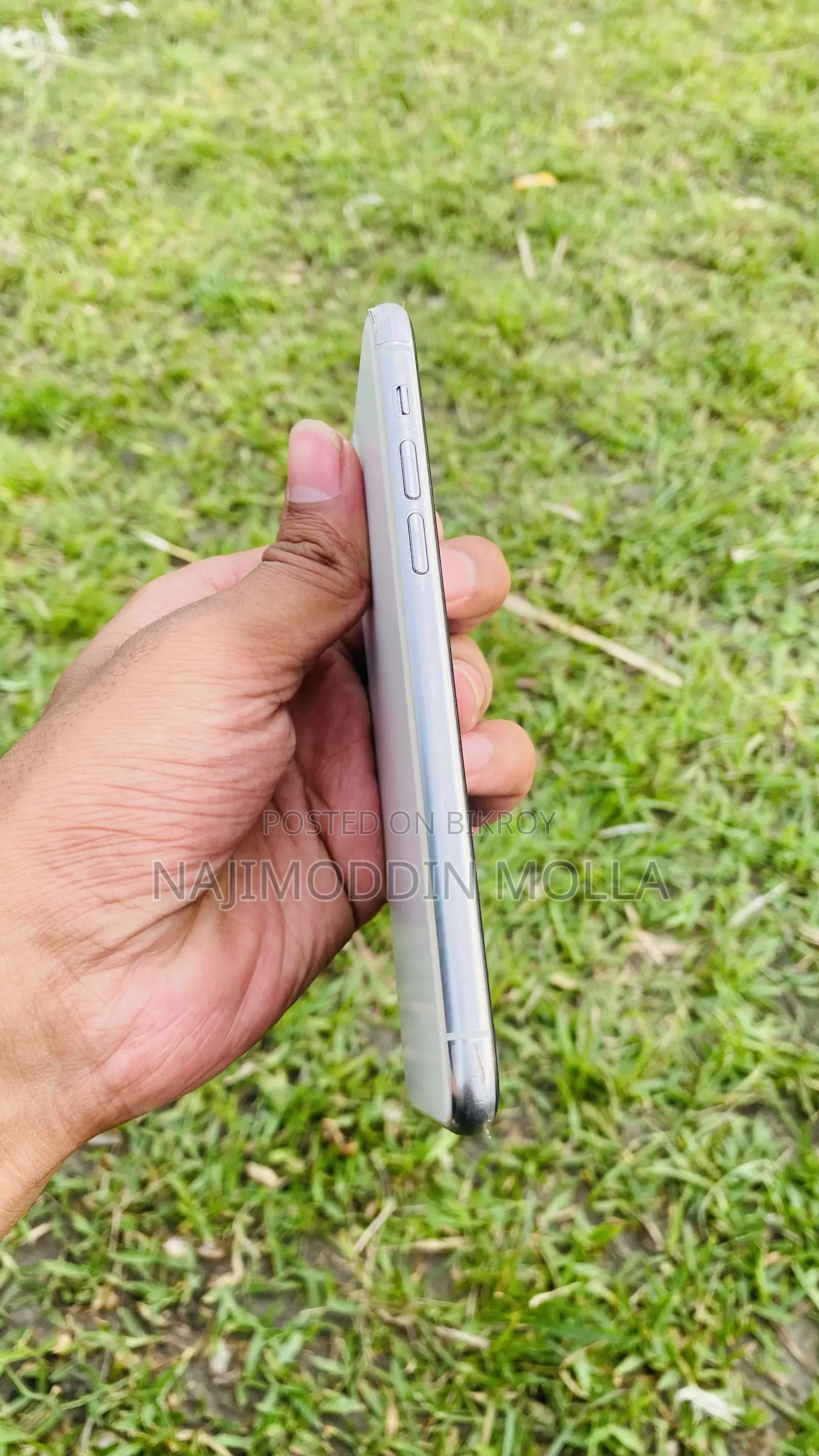 অ্যাপল আইফোন ১১ প্রো ২৫৬ জিবি হোয়াইট
