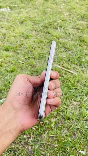 অ্যাপল আইফোন ১১ প্রো ২৫৬ জিবি হোয়াইট