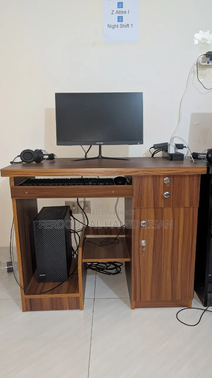 Desktop Computer 8GB Intel Core i5 SSD 128GB
