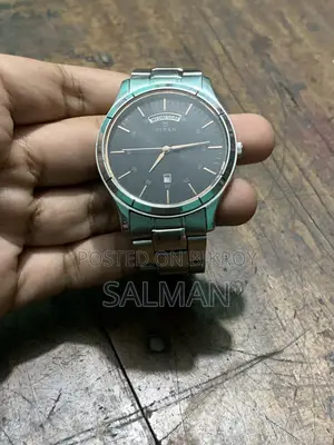 টাইটান ওয়াচ