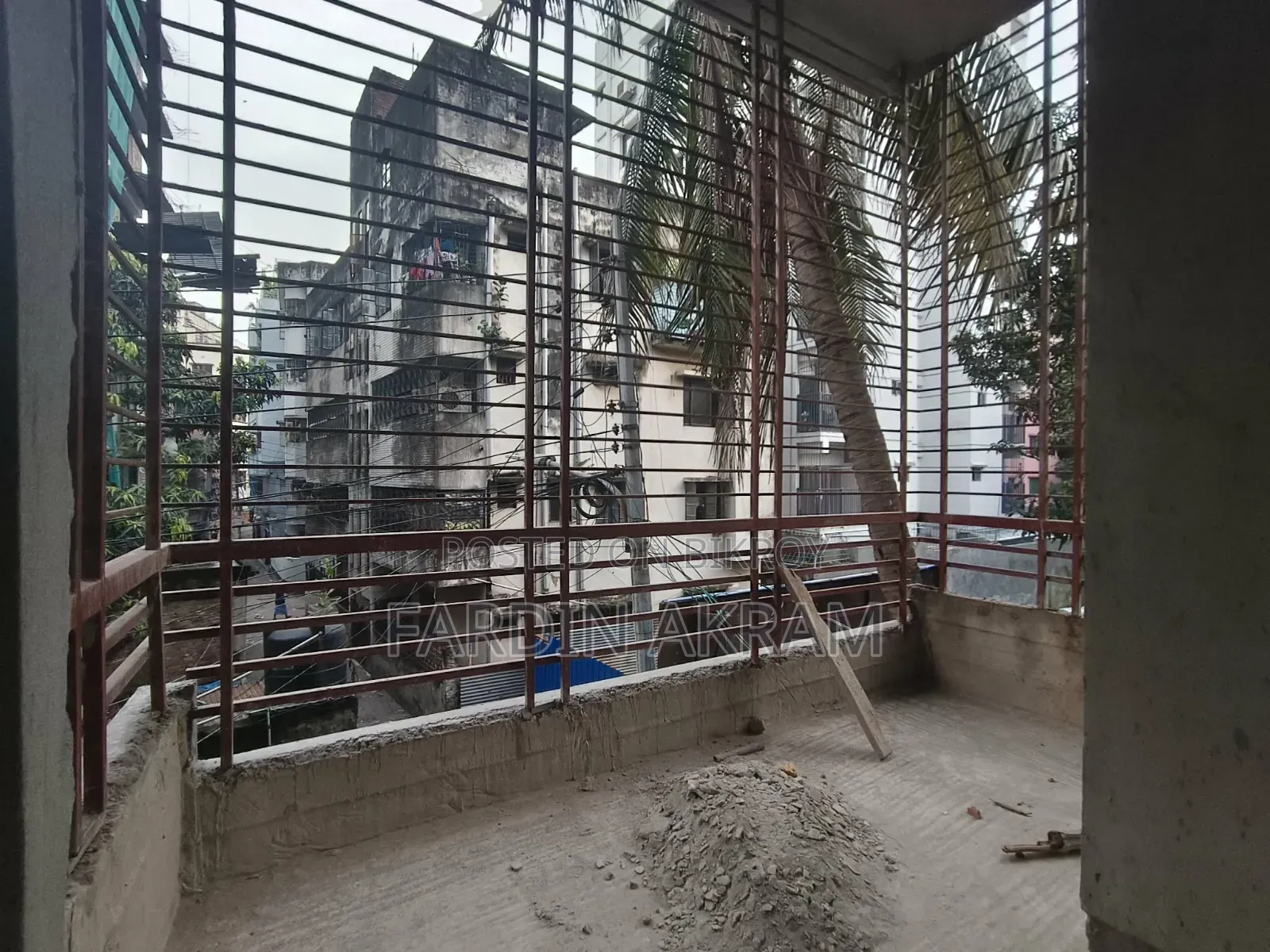 ঢাকায় ৬০ ফিট রোডে ৩ বেডরুমের অ্যাপার্টমেন্ট বিক্রয়ের জন্য