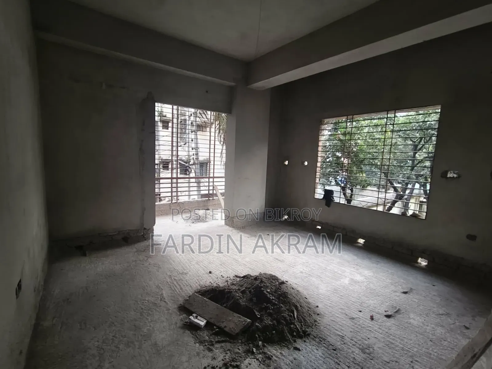 ঢাকায় ৬০ ফিট রোডে ৩ বেডরুমের অ্যাপার্টমেন্ট বিক্রয়ের জন্য