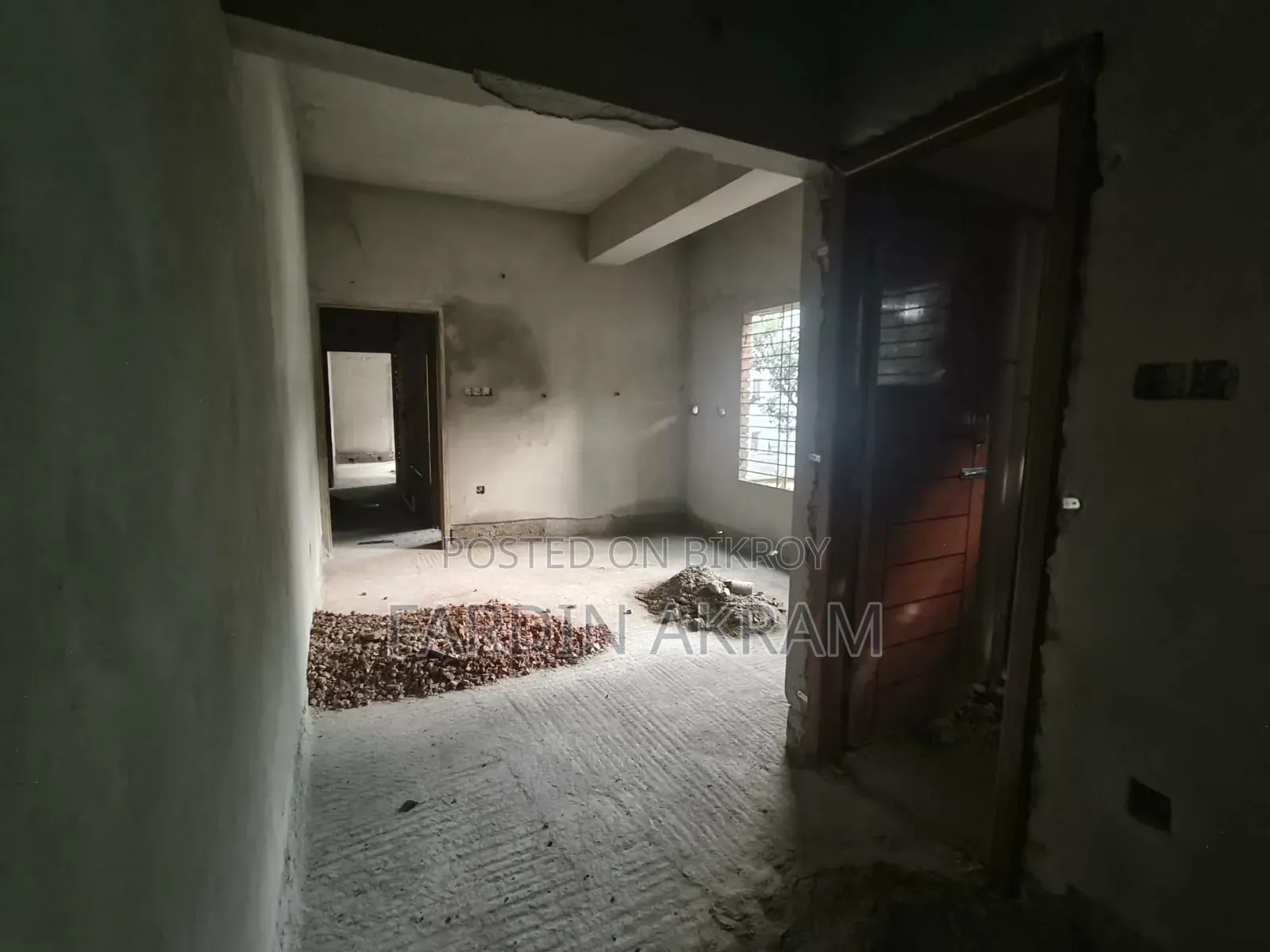 ঢাকায় ৬০ ফিট রোডে ৩ বেডরুমের অ্যাপার্টমেন্ট বিক্রয়ের জন্য