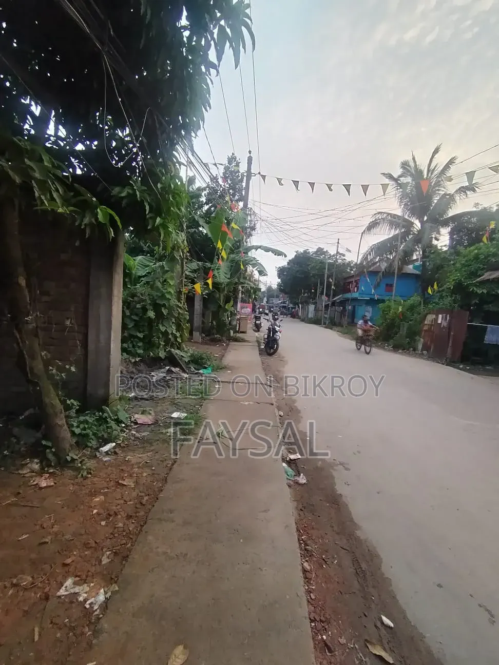 বাসাবো, বনশ্রী, ডেমরা রোডের মোড়ে মানিকদিয়া